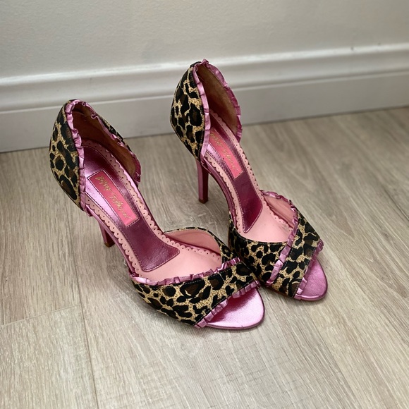 Vintage animal print Heels! - Picture 2 of 2